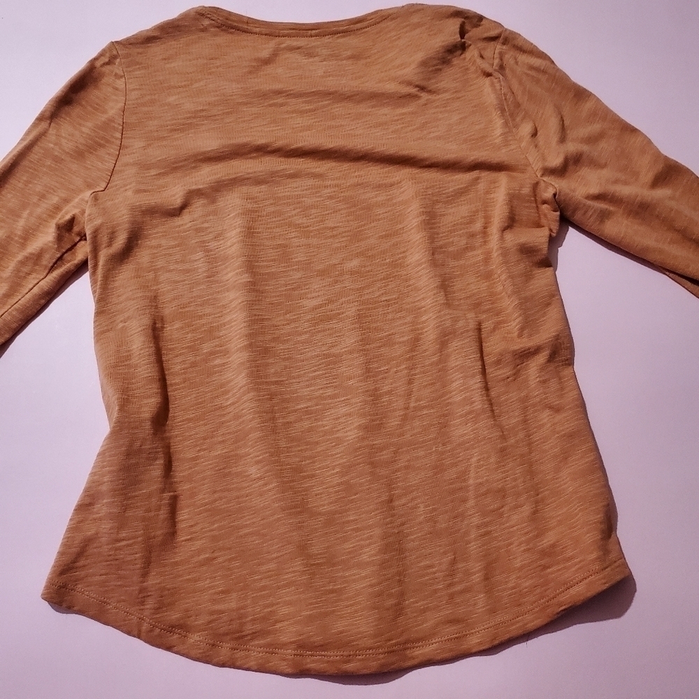 Chicos The Ultimate Tee Burnt Pumpkin Orange Adjustabke Sleeves - Picture 6 of 8